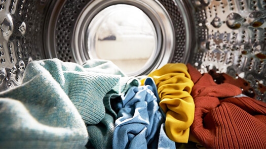 3 sai lầm bạn thường xuyên mắc phải khi giặt quần áo bằng máy giặt