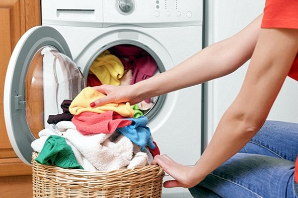 Các loại quần áo khác nhau cần được giặt riêng để tránh bị hỏng và giặt sạch đúng cách.