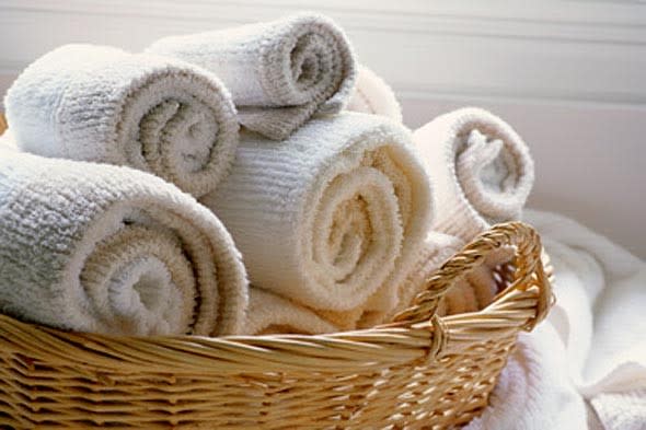 Sau khi sử dụng nên mang khăn tắm ra chỗ khô ráo, có nắng để phơi thông thoáng